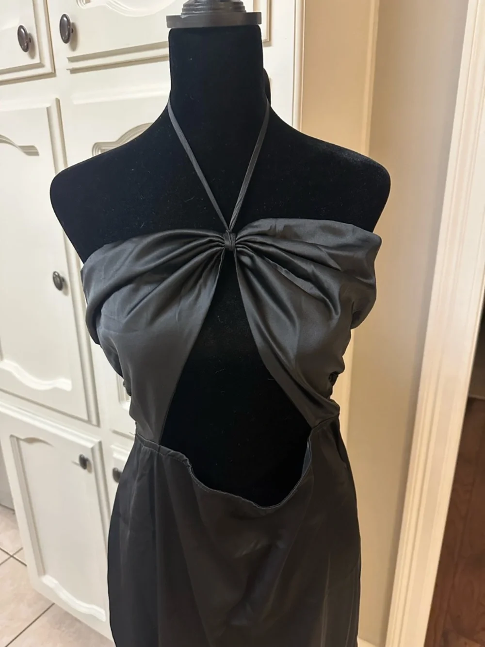 DANIELLE BERNSTEIN Black Satin Cutout Midi Dress - Picture 4 of 6
